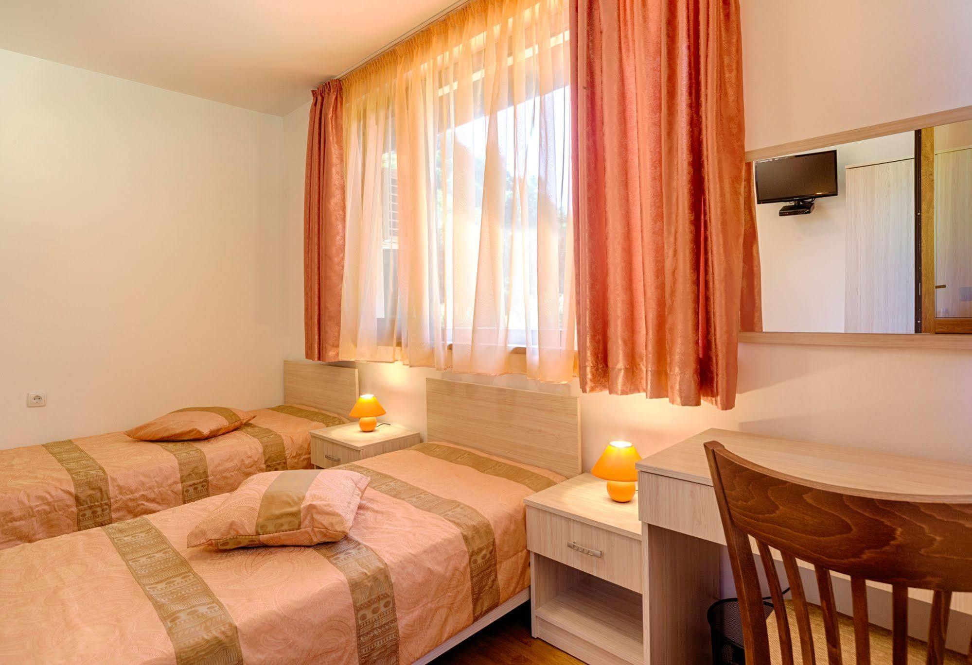 Guest House Vitora Ribaritsa Εξωτερικό φωτογραφία